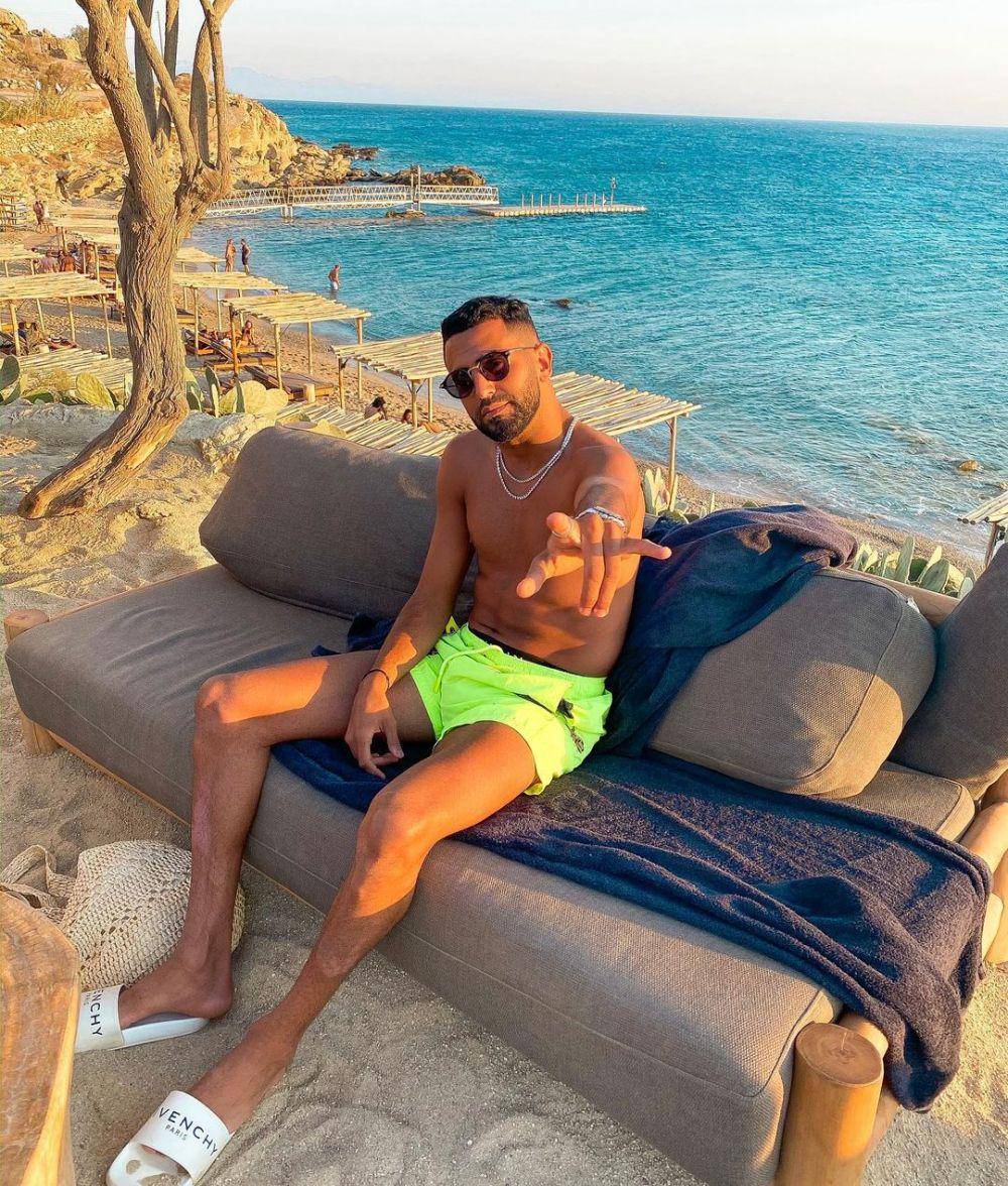 Riyad Mahrez (instagram.com/riyadmahrez26.7)