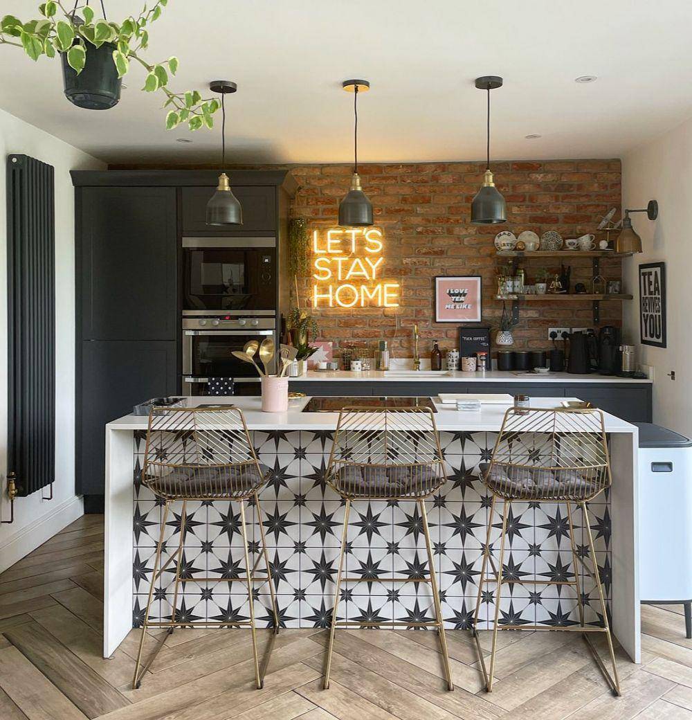 Ide desain kitchen island (instagram.com/mamofboys)
