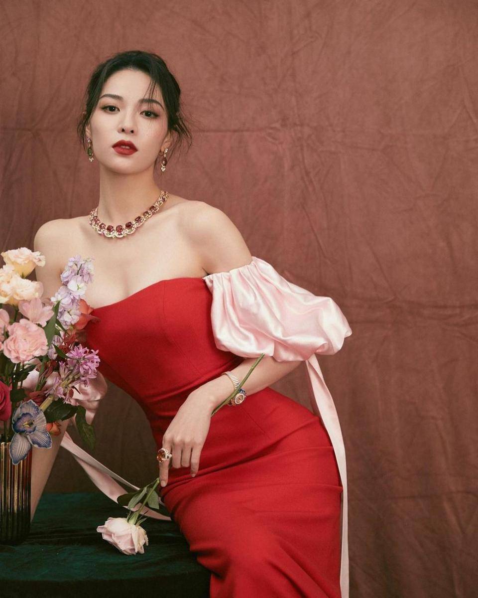 Elaine Zhong (instagram.com/elaine_zhongchuxi)