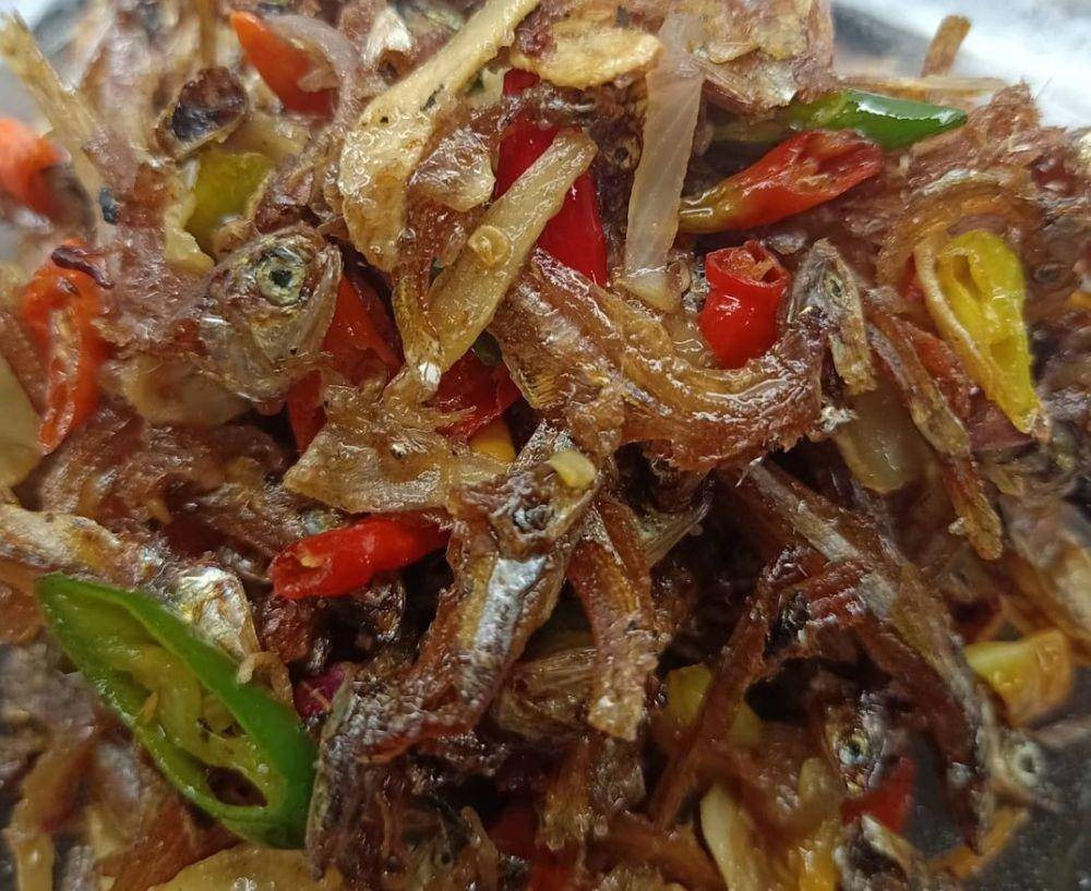 saran penyajian teri goreng bumbu bawang (instagram.com/rskwhyn)