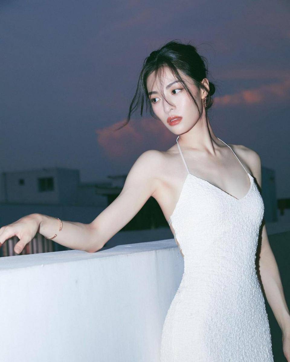 Elaine Zhong (instagram.com/elaine_zhongchuxi)