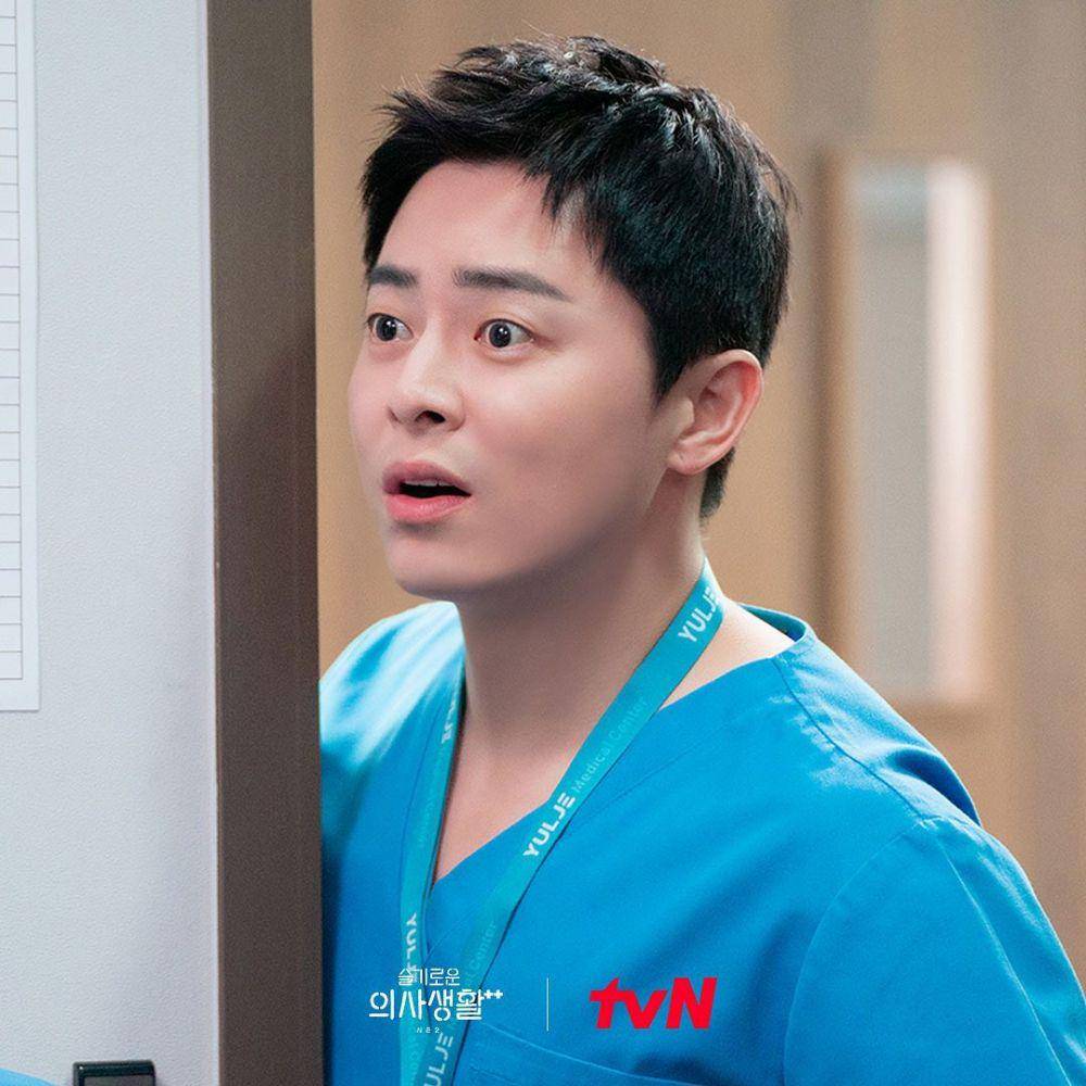Jo Jong Suk di KDrama Hospital Playlist 2 (instagram.com/tvn_drama)