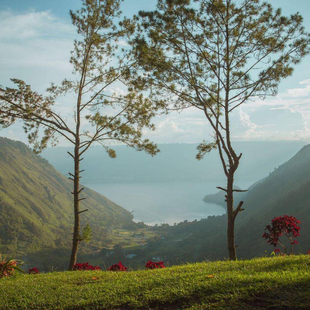 The Kaldera Toba Nomadic Space (instagram.com/boboboxadventure)