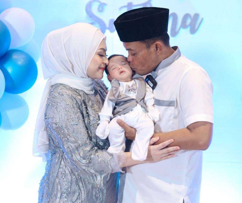 potret Sule momong Adzam (instagram.com/nathalieholscher)
