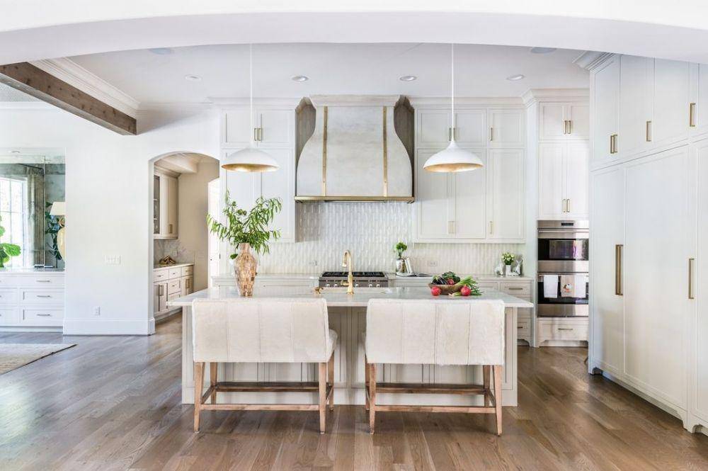 Ide desain kitchen island (instagram.com/castlehomes)