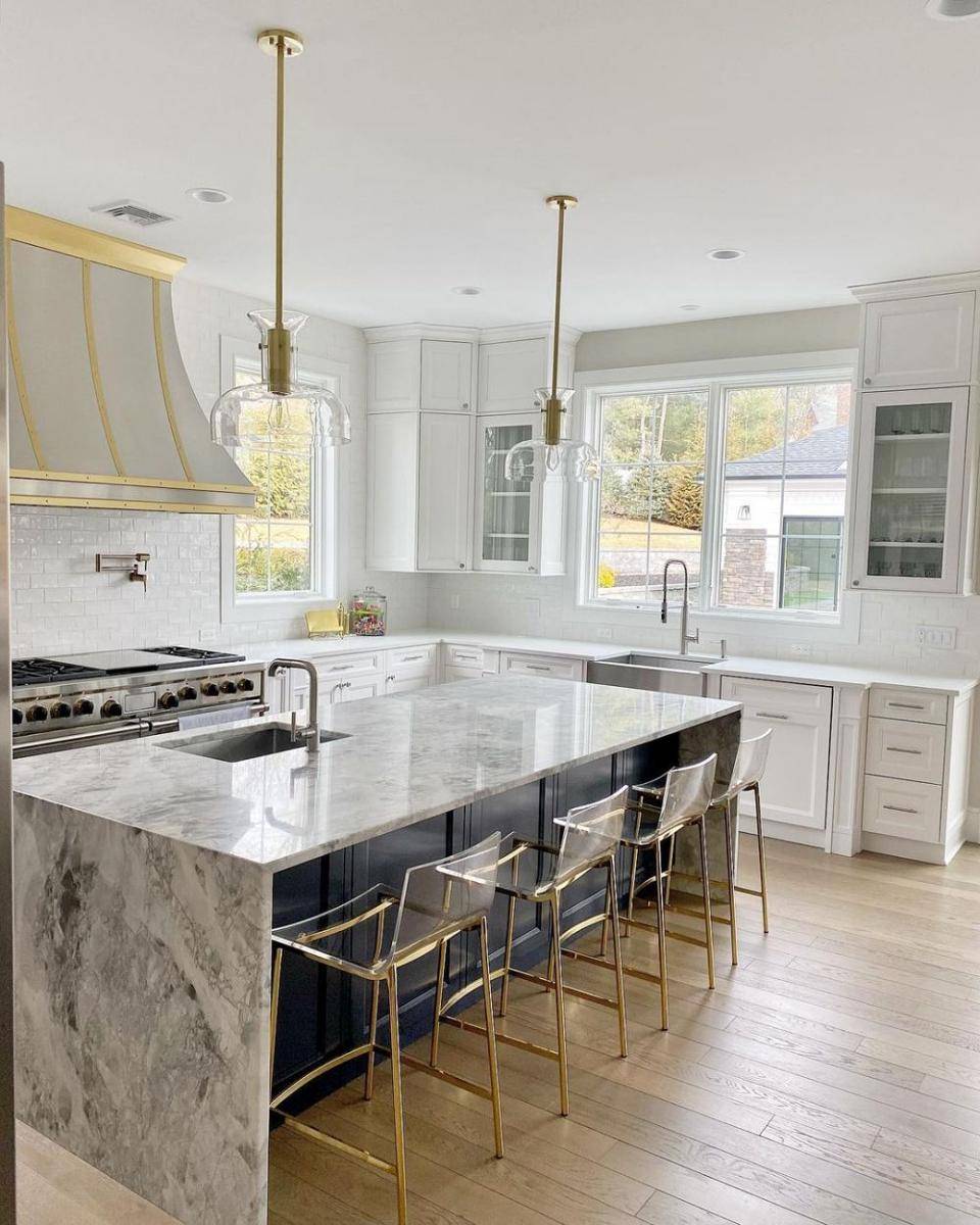 Ide desain kitchen island (instagram.com/drgoodfood)