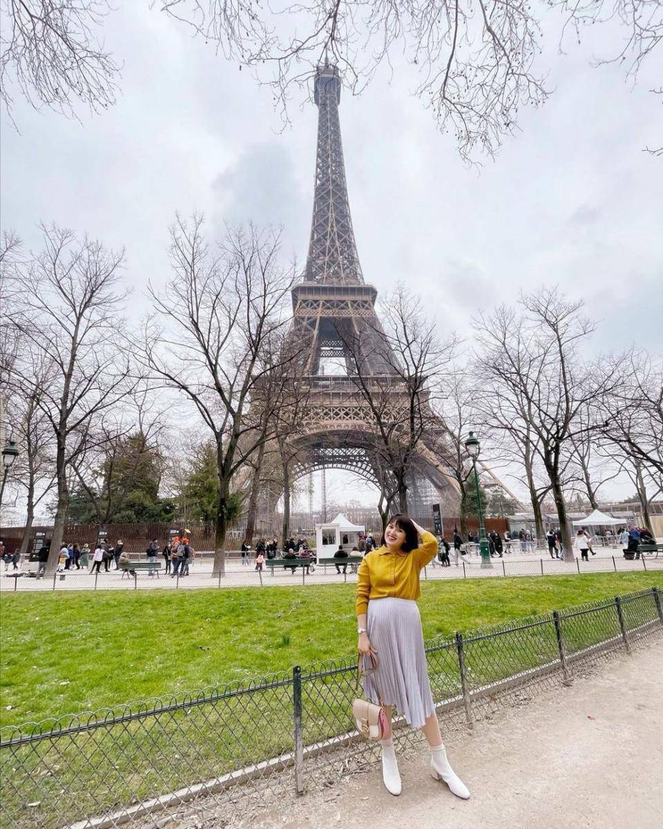 potret Rosiana Dewi di Paris (instagram.com/rsn.dw)