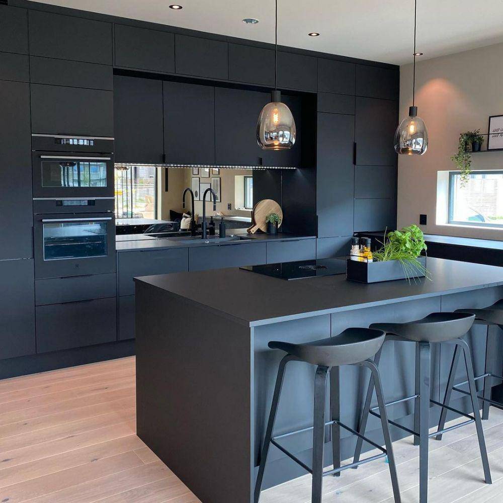Ide desain kitchen island (instagram.com/movollen28)