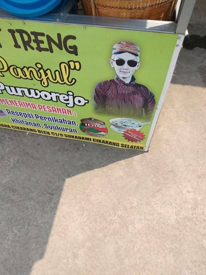 warung pakai nama idol KPop (twitter.com/nocontextwarung)