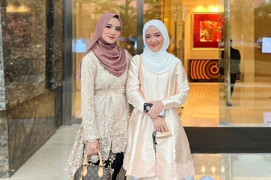 9 Adu Gaya Nissa Sabyan vs. Wirda Mansur, Stylish bak Anak Kembar
