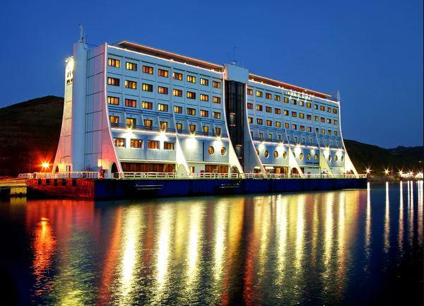 5 Fakta Hotel Apung Pertama di Dunia, Terancam Dibongkar