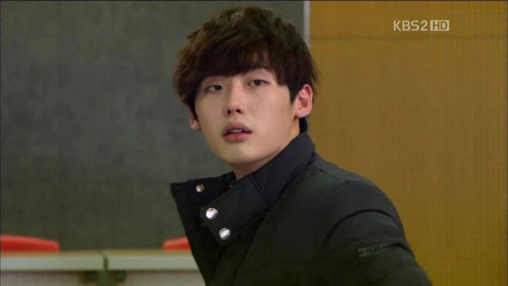Lee Jong Suk di drama School 2013 (dok. KBS2/School 2013)