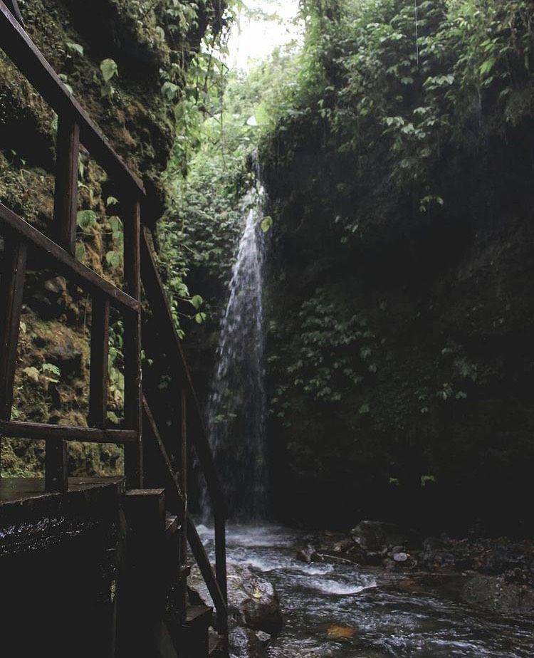 Air Terjun Batu Janggot (instagram.com/lombokexperience)