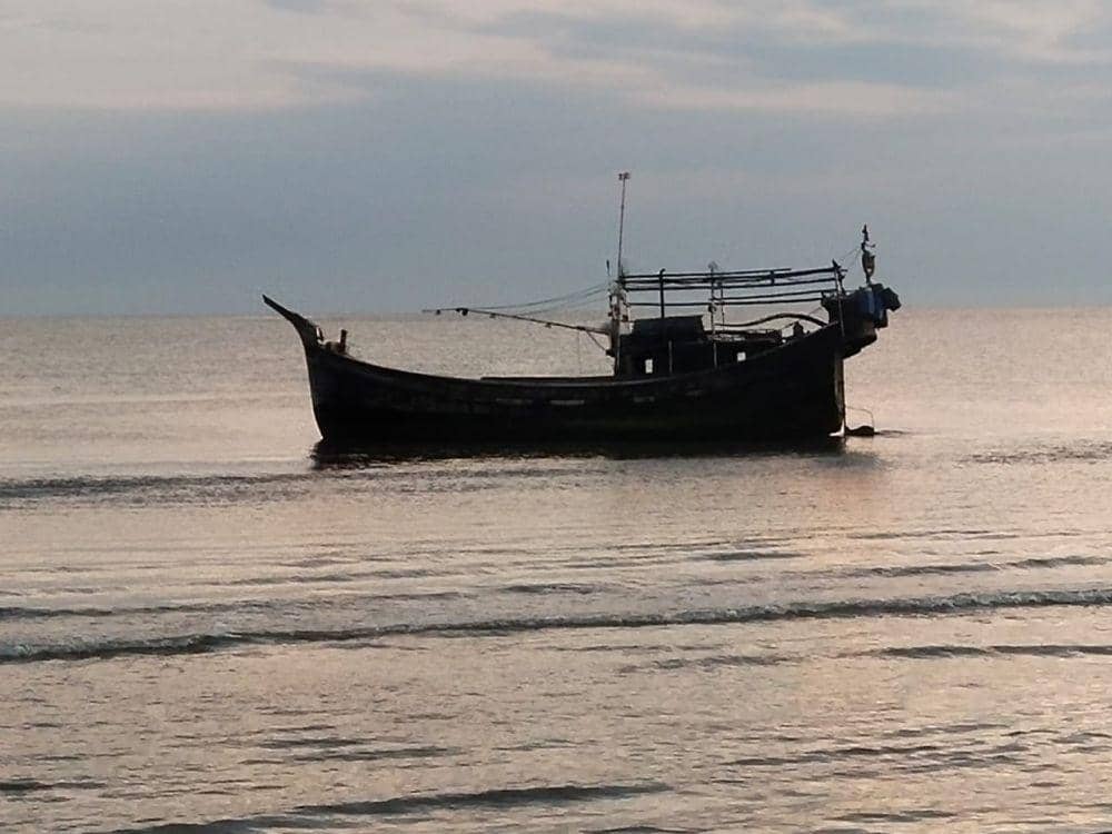 Ratusan imigran Rohingya terdampar di Bireuen. (Dokumentasi Polres Bireuen untuk IDN Times)