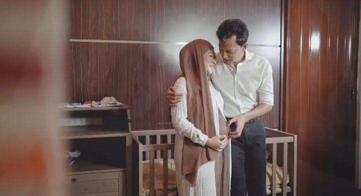 Fedi Nuril temani istri melahirkan (instagram.com/fedinuril)