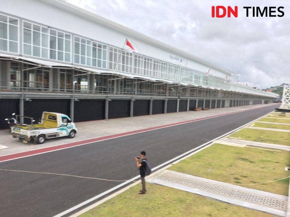 Lokasi podium rider MotoGP di Sirkuit Mandalika IDN Times/Ahmad Viqi