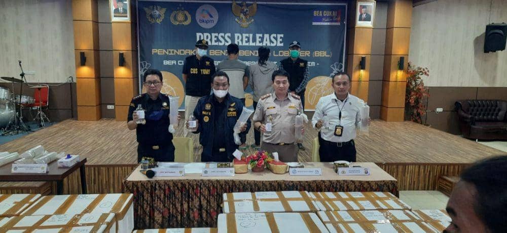 Press rilis pengamanan benih lobster di Sumsel (IDN Times/istimewa)