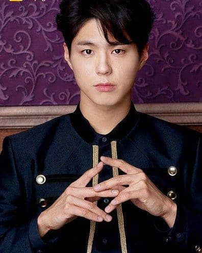 Park Bo Gum (instagram.com/parkb0gum)