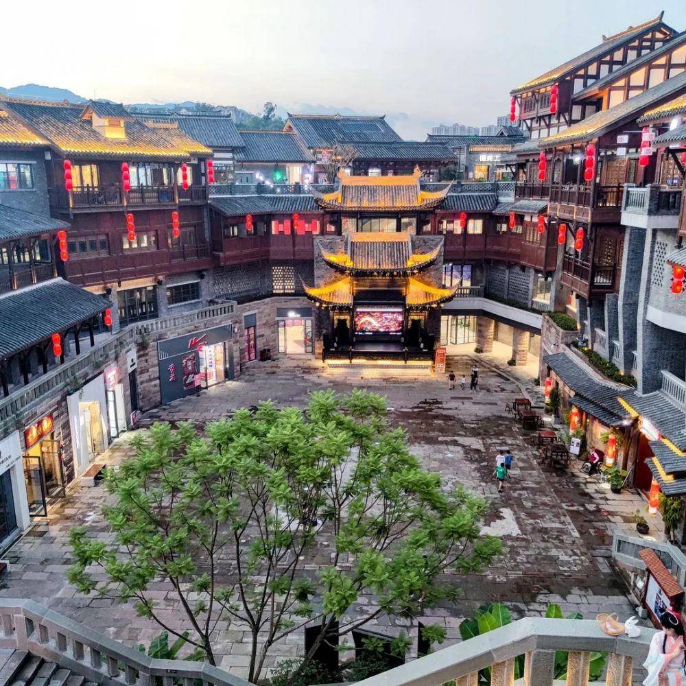 Kota Kuno Ciqikou (instagram.com/drhogginchina)