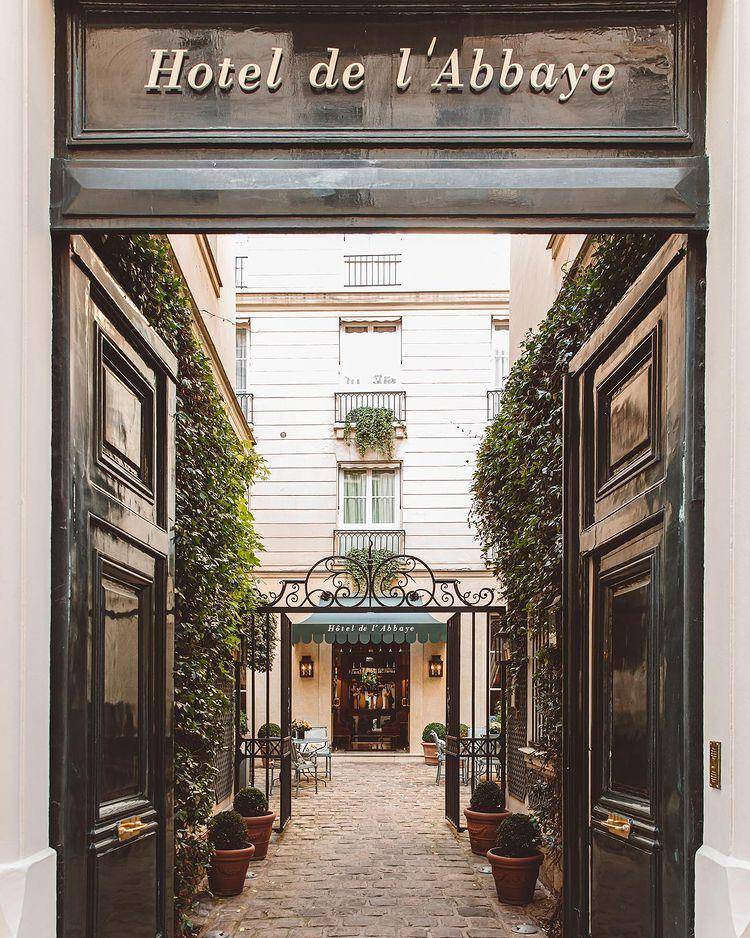 Hotel de l'Abbaye (instagram.com/un_fold_ed)