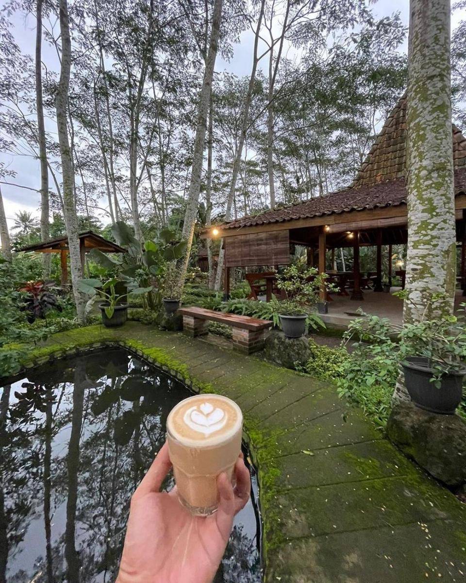 Mbah Bayan Coffee (instagram.com/jogjaku)