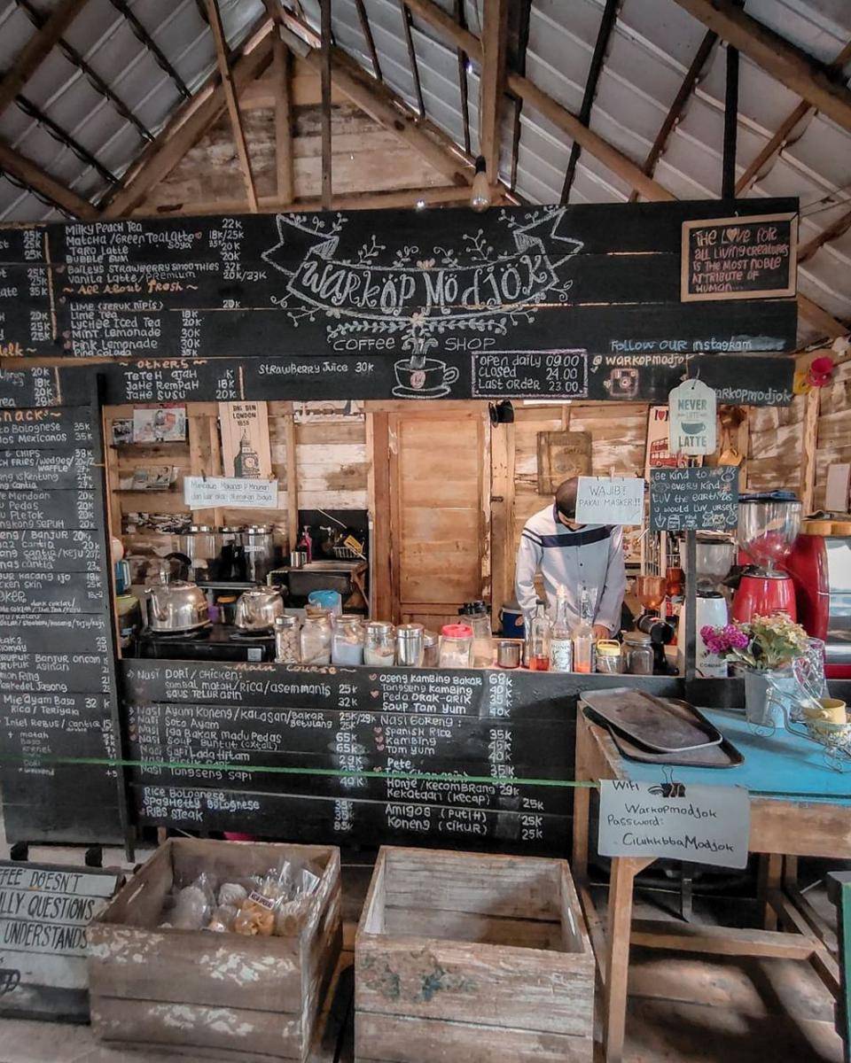 Warkop Modjok (instagram.com/anggie_arwini)