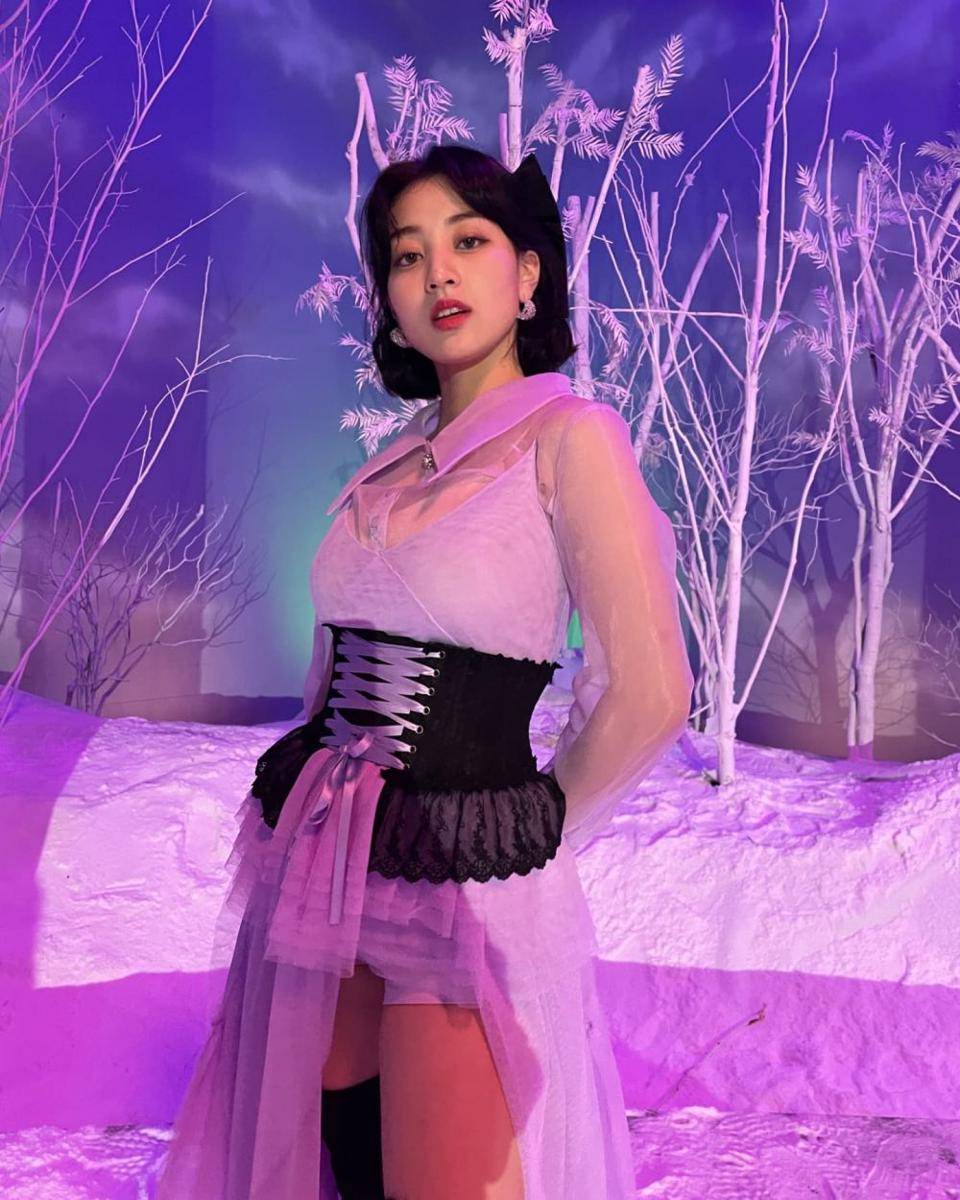 Jihyo TWICE (instagram.com/twicetagram)
