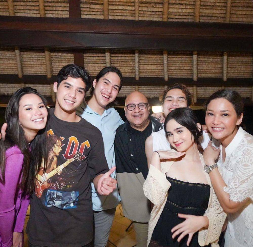 artis yang akrab sama keluarga pacar (instagram.com/alghazali7)