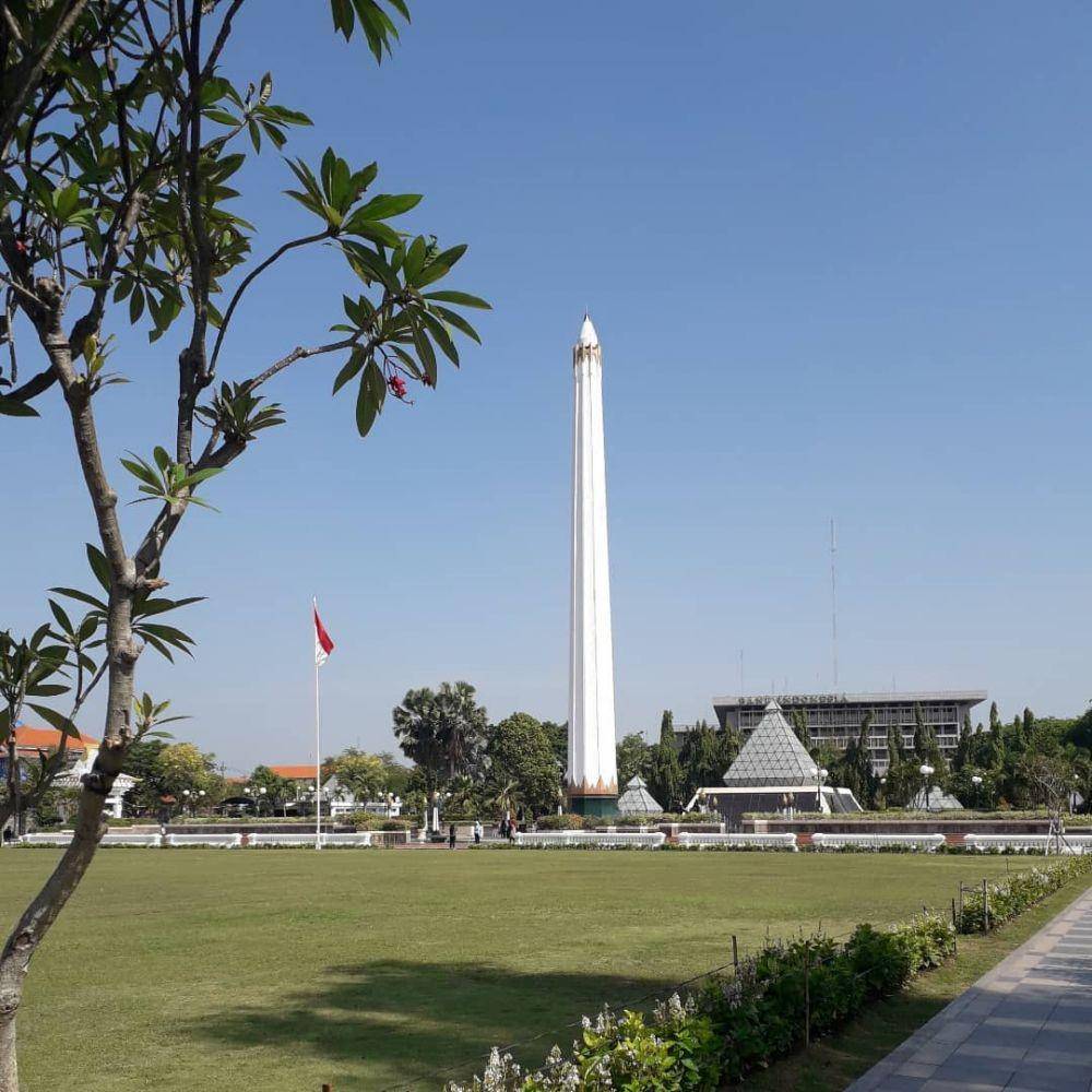 Tugu Pahlawan, Surabaya (instagram.com/ex2202)