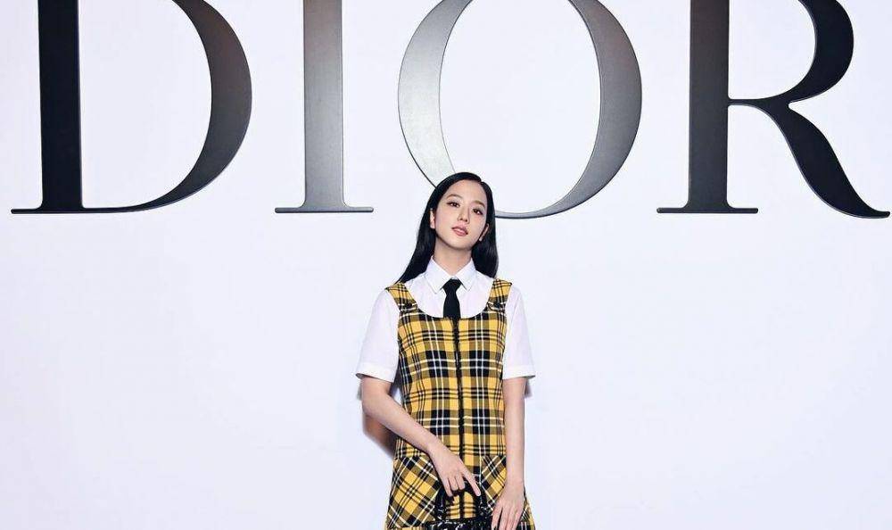 jisoo dior paris fashion week (Instagram.com/sooyaaa__)