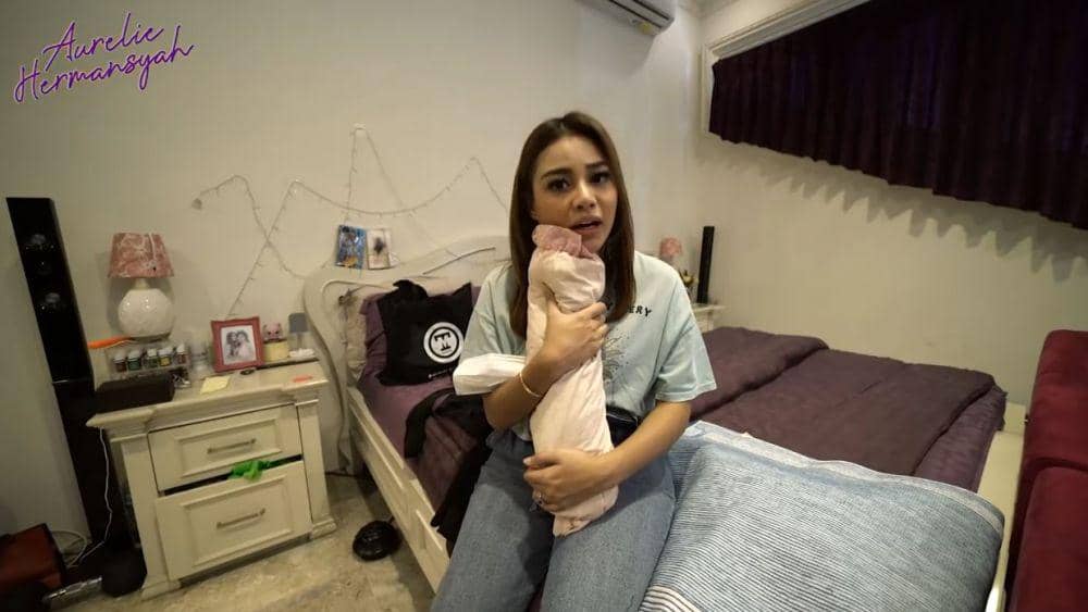 kamar Aurel Hermansyah (YouTube.com/Aurelie Atta)