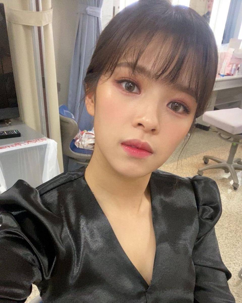 Jeongyeon TWICE (instagram.com/twicetagram)