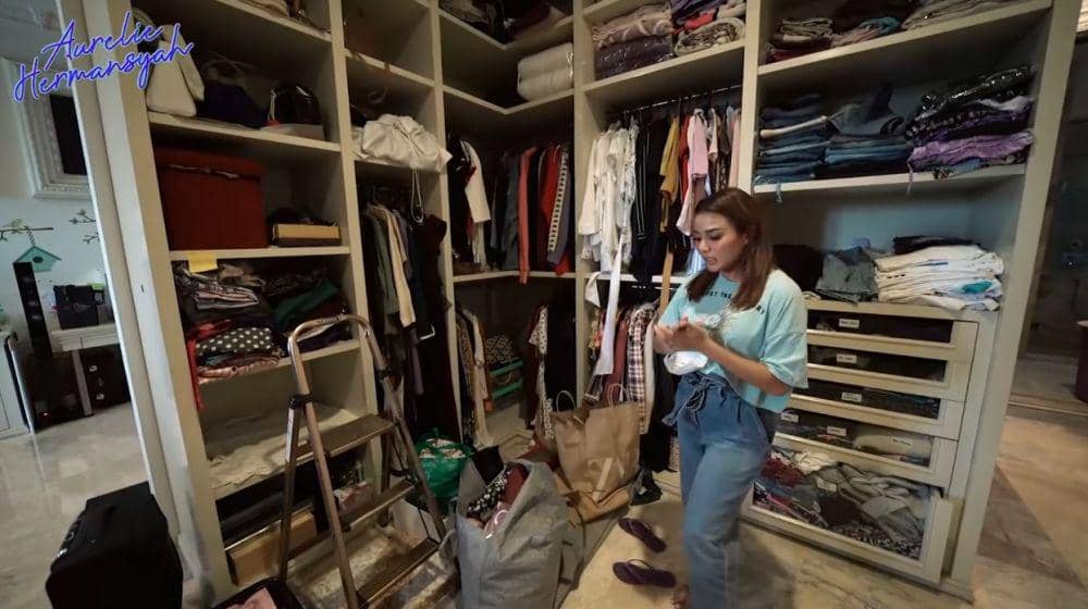 kamar Aurel Hermansyah (YouTube.com/Aurelie Atta)