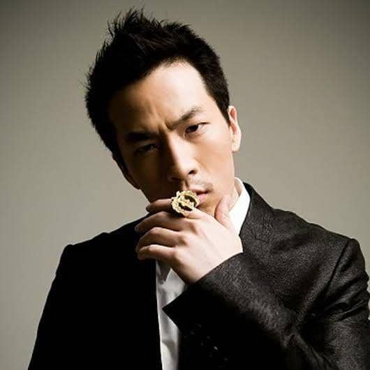 Teddy Park (instagram.com/blacklabelfamily)