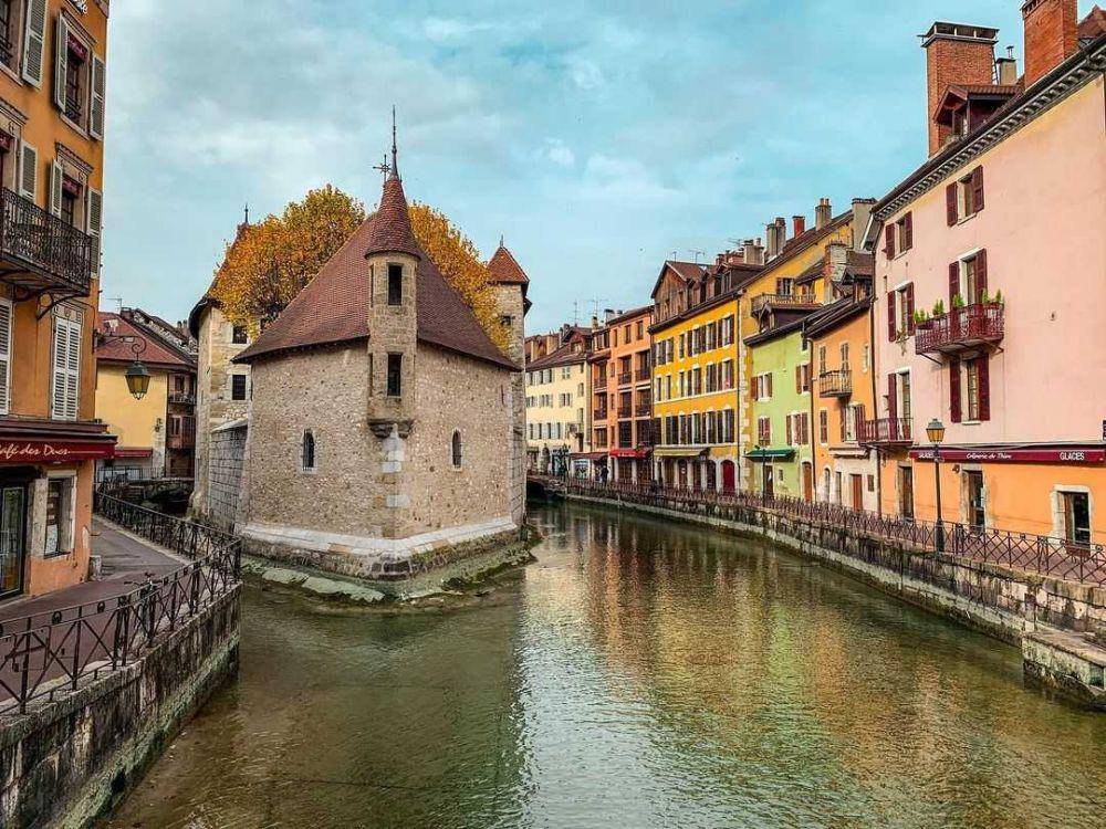 potret kota Annecy (instagram.com/mavieenfrance.allina)