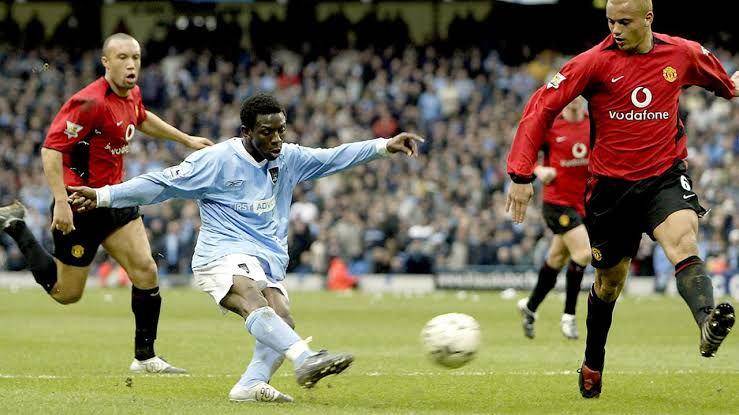 Derbi Manchester pada 2004 (premierleague.com)