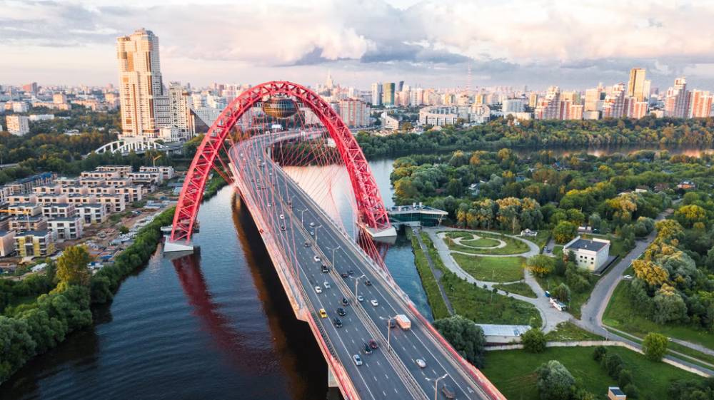 Jembatan Zhivopisnyy di Moskow, Rusia (unsplash.com/dotzero)