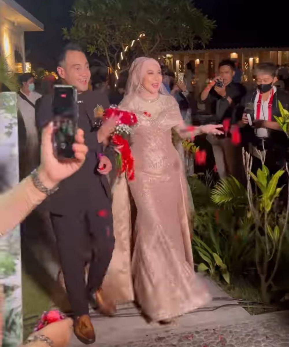 resepsi pernkahan Venna Melinda (instagram.com/tamarableszynskiofficial)