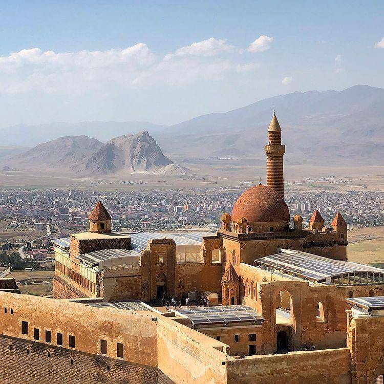 Ishak Pasha Palace (instagram.com/kryogen1)