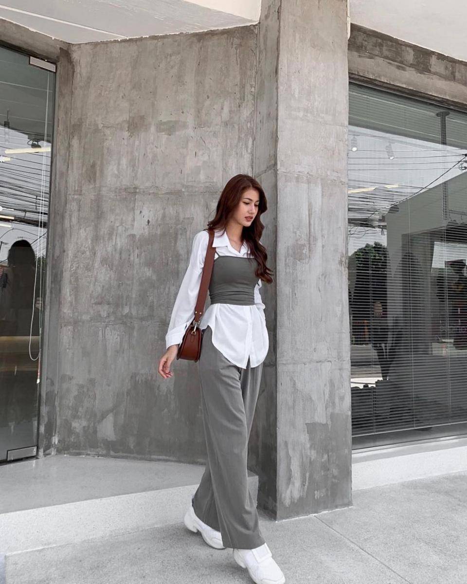 Pinkploy Paparwadee (instagram.com/pinkployy_)