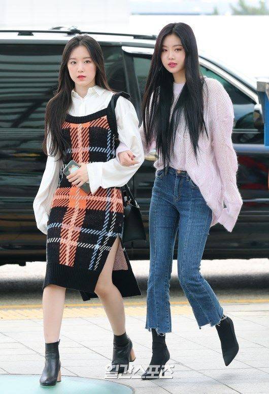 outfit girly Shuhua (G)I-DLE (twitter.com/karinaa00480465)