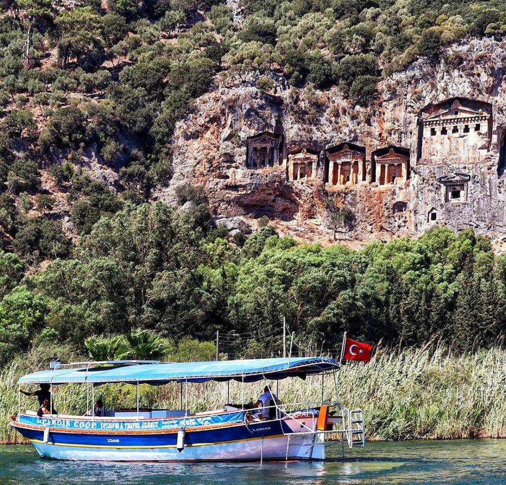 Lycian Rock Tomb (instagram.com/aksiniya19)