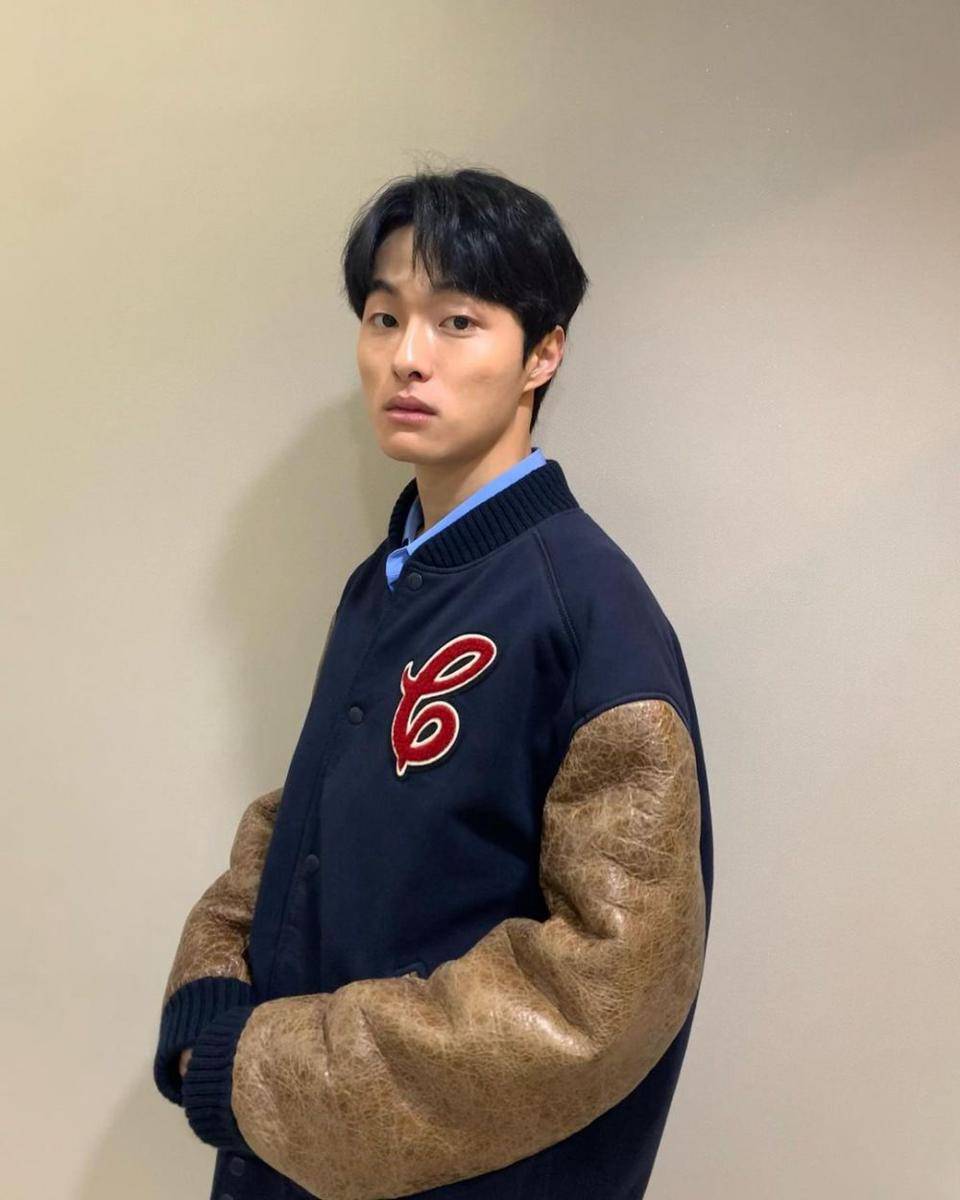 Yoon Chan Young (instagram.com/yooncy1)