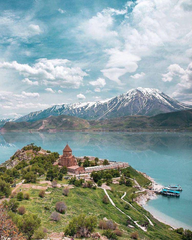 Akdamar (instagram.com/ahmet.erdem)