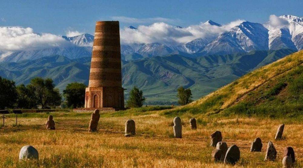 Burana (instagram.com/_thegreatsilkroad)