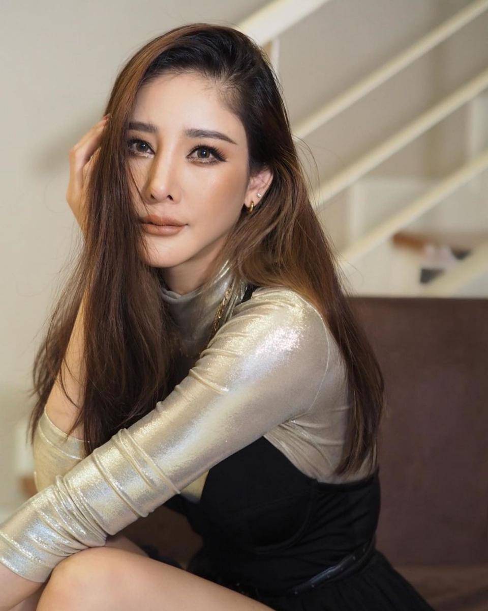 Tangmo Nida (Instagram.com/melon.official/)
