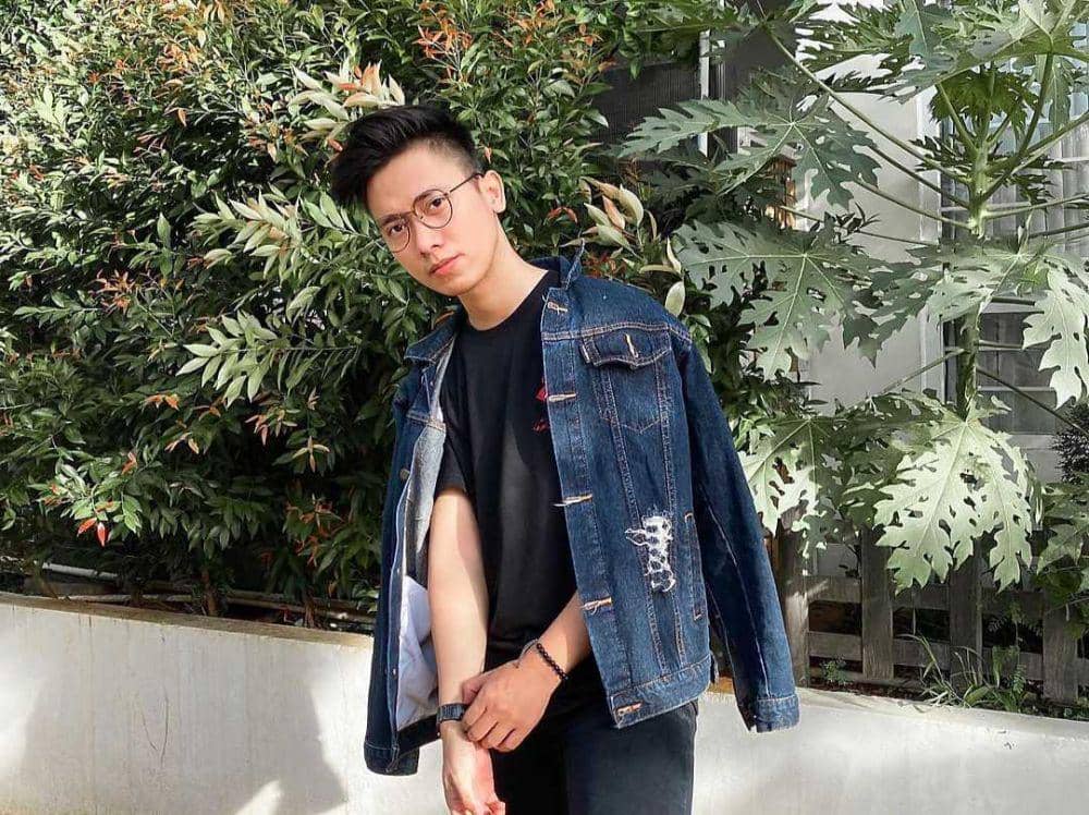 10 Potret Arvian Dwi, Penyanyi Cover Lagu yang Digemari Kawula Muda