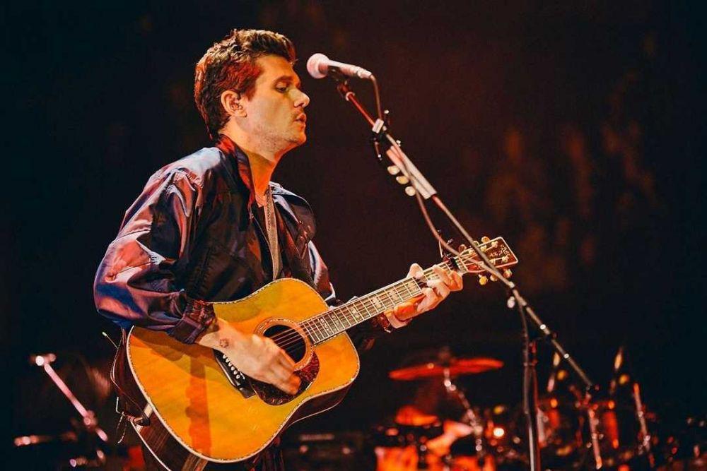 10 Pesona John Mayer Main Gitar di Atas Panggung