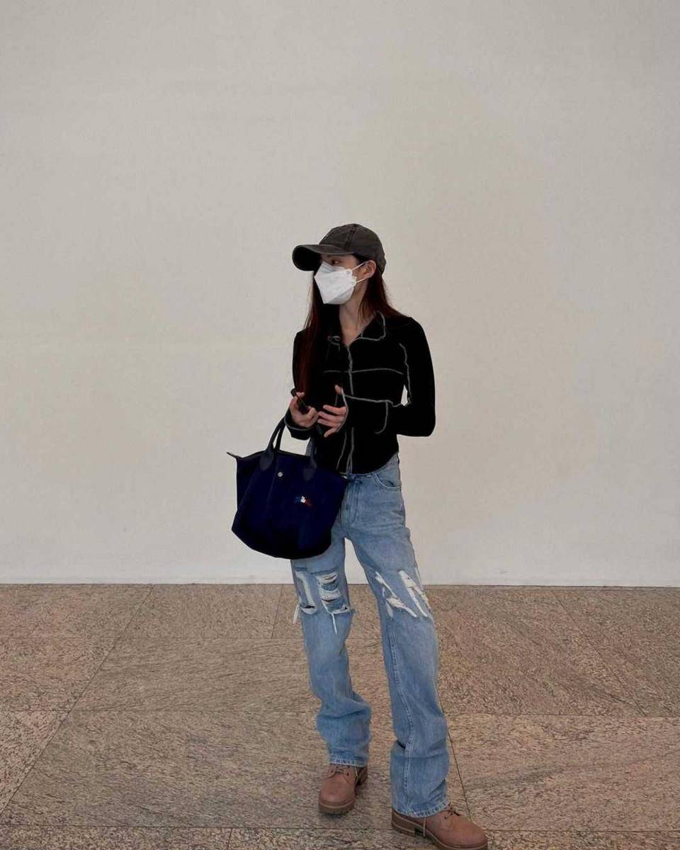 loose pants ala Prim Chanikarn (instagram.com/primily)