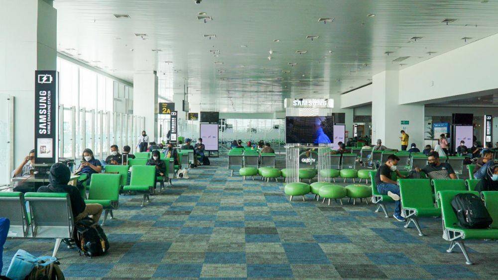 Suasana selasar ruang tunggu di lantai dua terminal penumpang Bandara Internasional Jenderal Ahmad Yani Semarang. (IDN Times/Humas Bandara Internasional Jenderal Ahmad Yani Semarang)